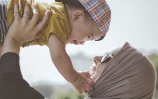 5 Ways Islam Shows Respect for Mothers