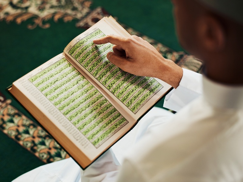 Could a Human Write This? The Qur’an’s Grammar Says No